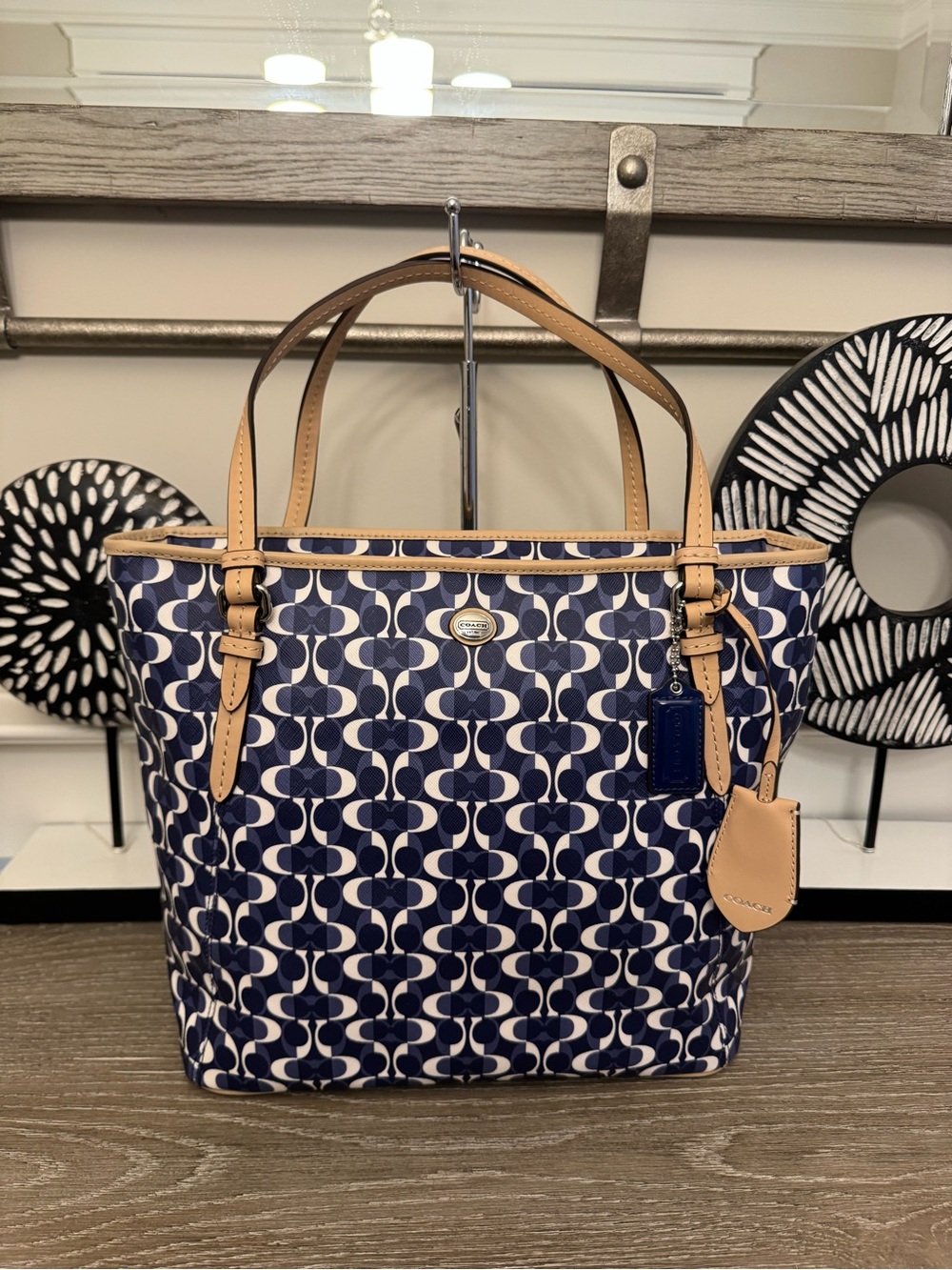 Coach Payton Dream C zip top Tote bag